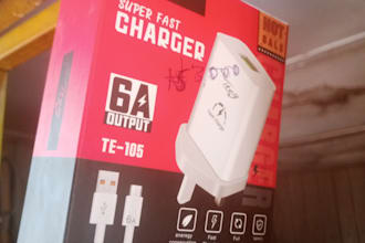 supply original phone chargers, usb cables, phone cases and screen protector