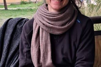 teach online yoga rooted in therapeutic alignment
