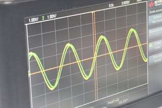 investigar y redactar un reporte técnico de eléctrica y electrónica