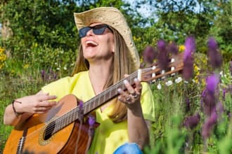write original spanish pop song lyrics for female singer, latin artists producer