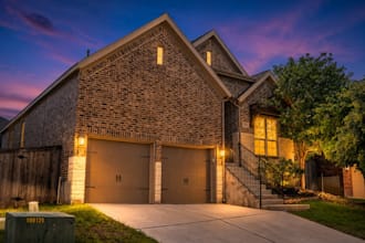 capture professional real estate photos and 3d tours