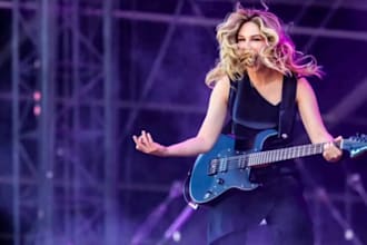 female rock singer, powerful rock vocals, scream metal singer, country rock song