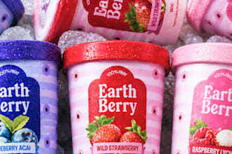 design a strawberry food label