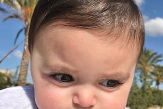 be newborn and baby photoshoot and video using ai