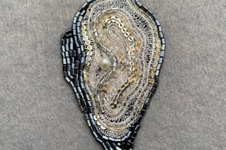 create embroidered accessories and keepsakes