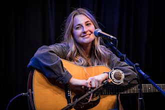 be female vocalist country music pop singer and songwriters