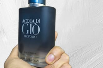 hand model and brand positioning