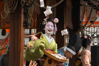 be your private kyoto tour guide for evenings and weekends