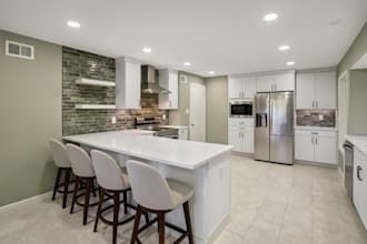 design kitchen cabinets and create detailed drawings in mozaik