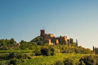 create a personalized italy travel itinerary