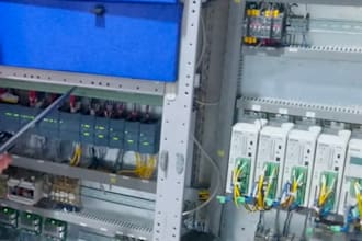 do control programming by using rockwell and siemens plcs