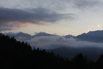 take authentic amateur landscape and nature photos in italy