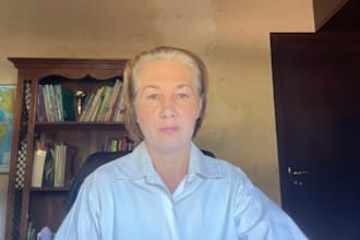 be your mature russian female voice over