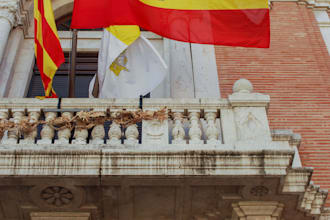 professionally translate english to spanish manual translation