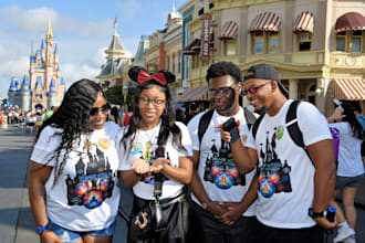 create a personalized disney world or universal itinerary
