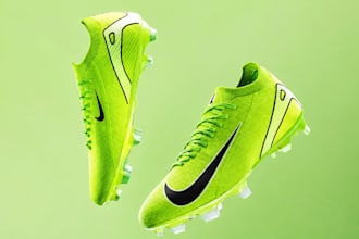 create realistic 3d football cleat model and render