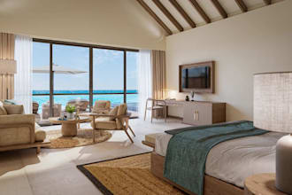 high end oceanfront interior design,furniture layout,luxury hospitality bathroom
