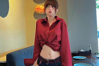 be your professional female model or brand item modelling