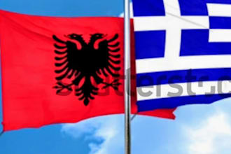 translate any text from italian to english or albanian