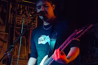 record electric guitar for your metal or alternative rock song