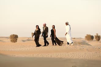 be your dubai tour guide and professional photographer with free transport