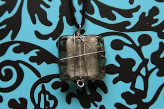 make a glass pendant necklace