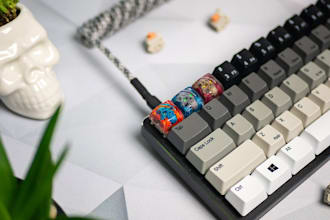 design custom keycaps, mechanical keyboard layouts and artwork