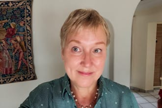 record a voice over in canadian english or canadian french