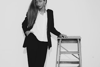 a timeless and memorable portrait in paris for your business