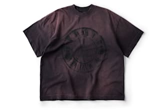 do clothing retouch, wrinkle removal, and product photo retouching