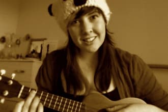 play ukulele and sing customised lyrics