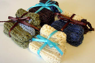 crochet a pair of baby booties in any color