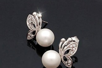 send you a Korean style pearl butterfly stud earrings worldwide free shippping