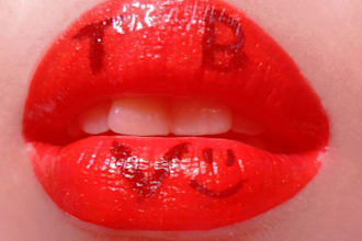 write anything on my sexy red lips