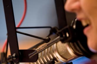 do dubbing for cartoons in english and hindi