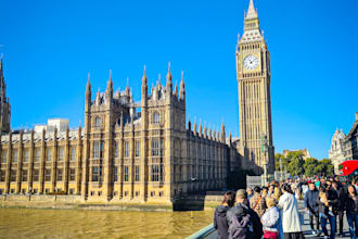 be your london photographer for lifestyle, and social media contents