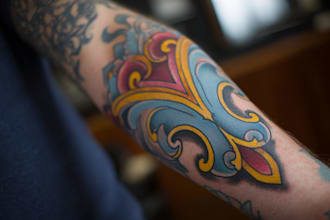 illustrate elegant old school or traditional tattoo for you