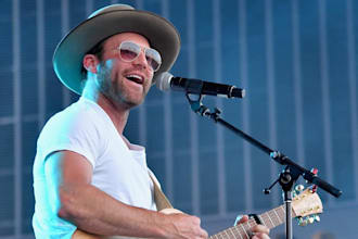 american male country music, country singer songwriter