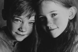 draw pencil or charcoal portrait drawings