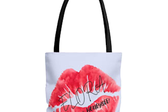 do fashionable totebag,notebook,tshirt ,product designs