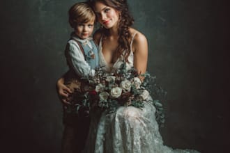 make a royal king or queen portrait for a gift