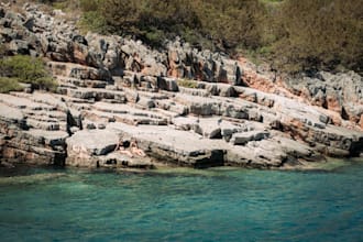 create a personalized travel itinerary for adventurers