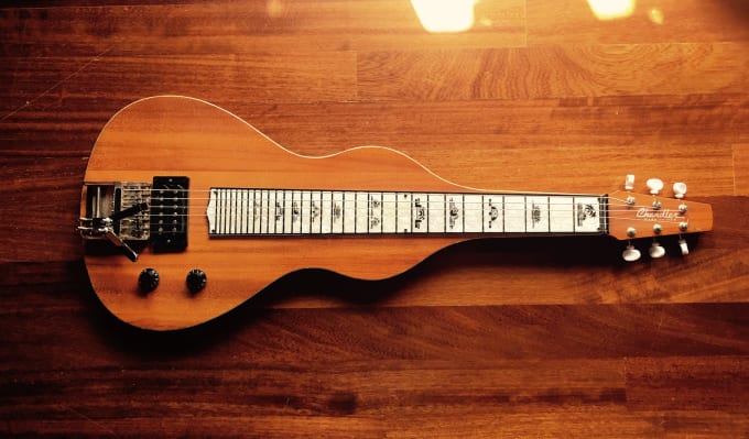 Chandler lap steel outlet