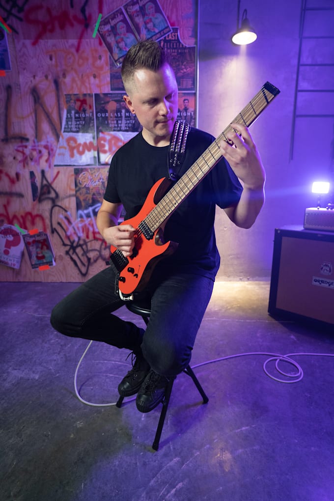 record incredible sounding guitar and bass tracks