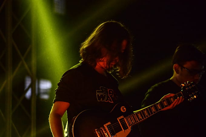 craft an epic, catchy guitar solo or riff for your track