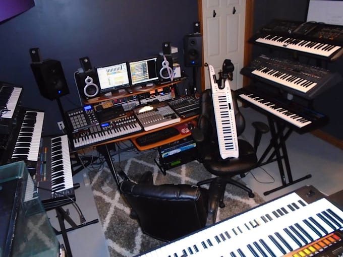 provide keyboard arrangement and composition