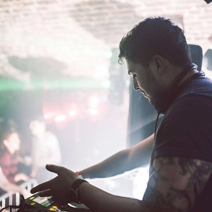 teach you how to produce house music