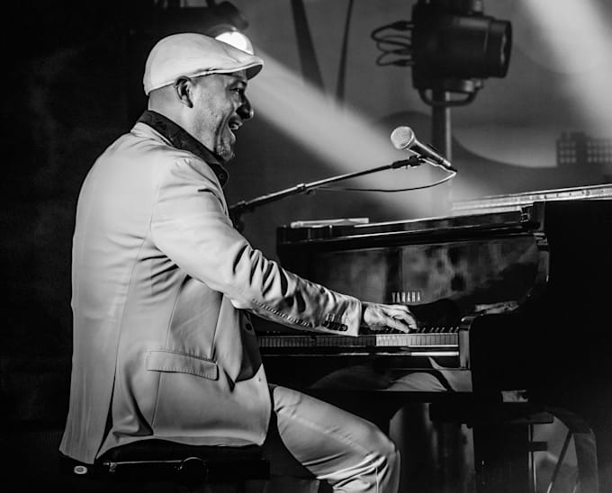 teach professional piano lessons online