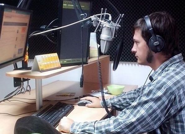 record an english, german or serbian voice over