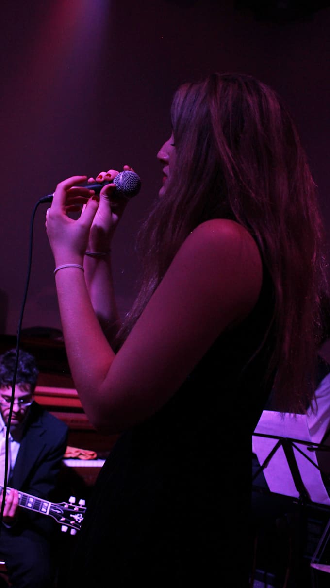 sing professional female jazz vocals for you